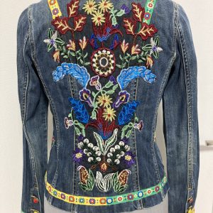 Toute en Couleur