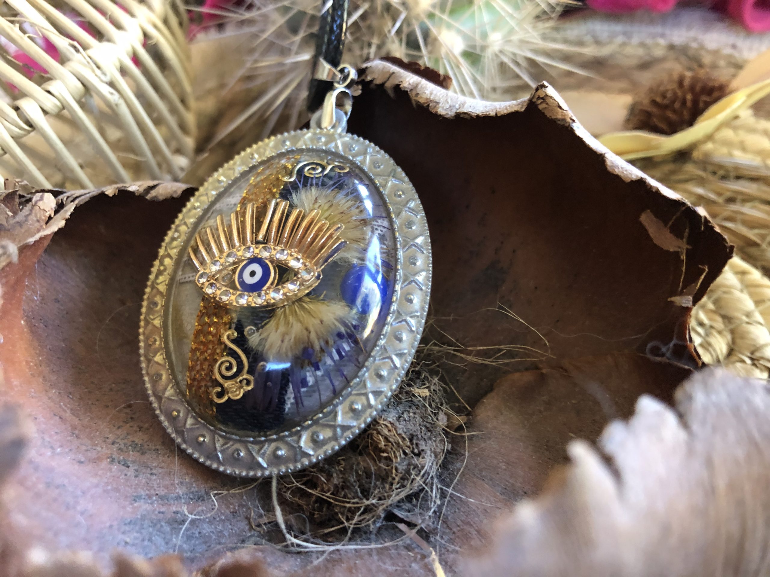 Collier Médaillon – Image 2